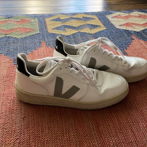 Veja V-10 CWL - Picture 2 of 11